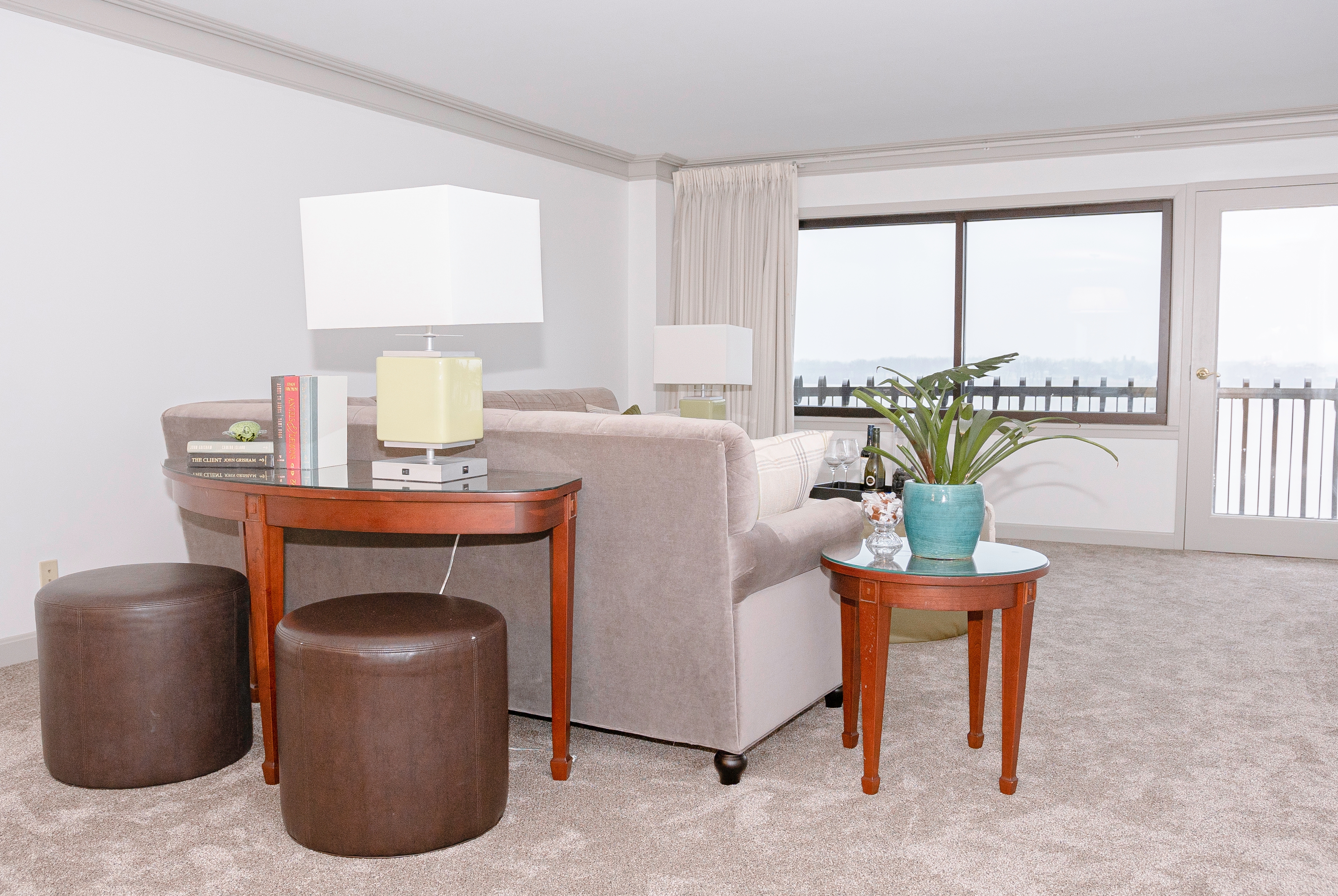 King bed guest room at the Galt House Hotel, Trademark Collection by Wyndham in Louisville, Kentucky